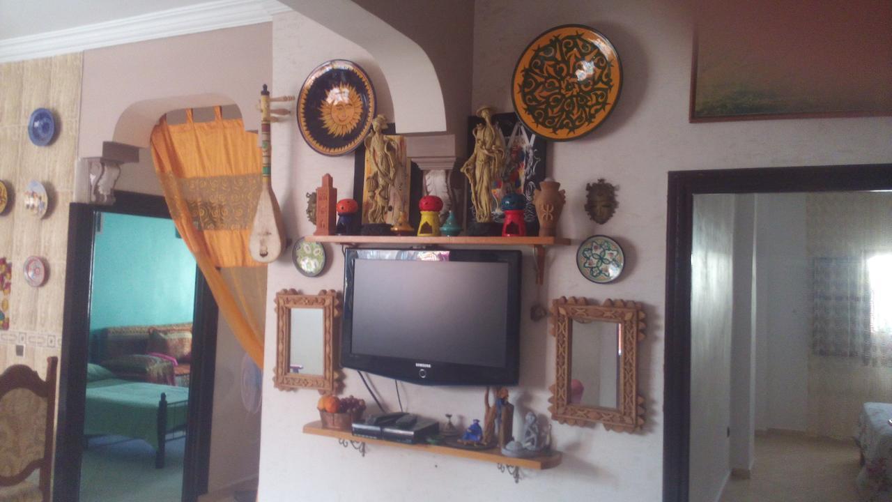 Marguerite Apartemnt Dans Une Residence Familiale Casablanca Exterior foto